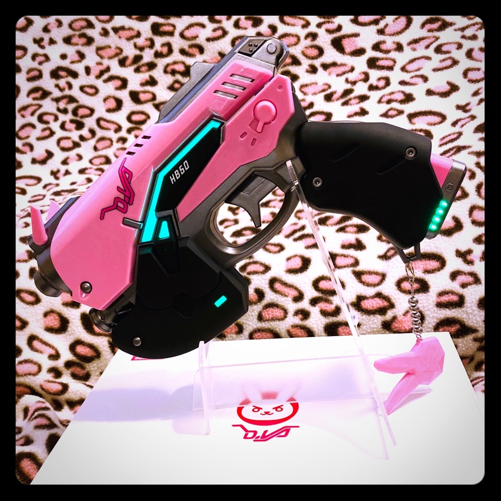 Overwatch D.Va Multi-function Prop Gun